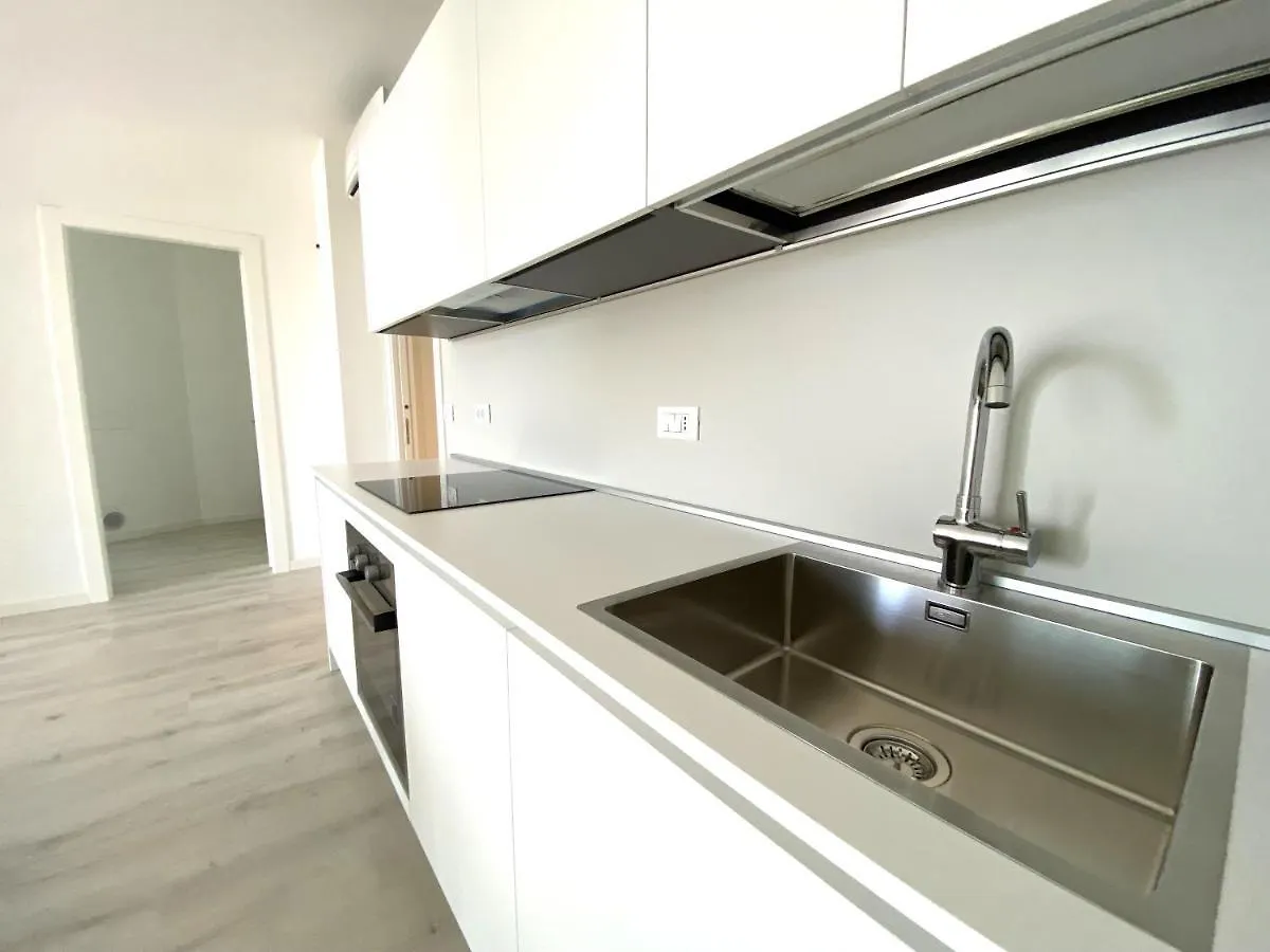Light Palace 8 - Immobiliare Living Daire Lido di Jesolo İtalya
